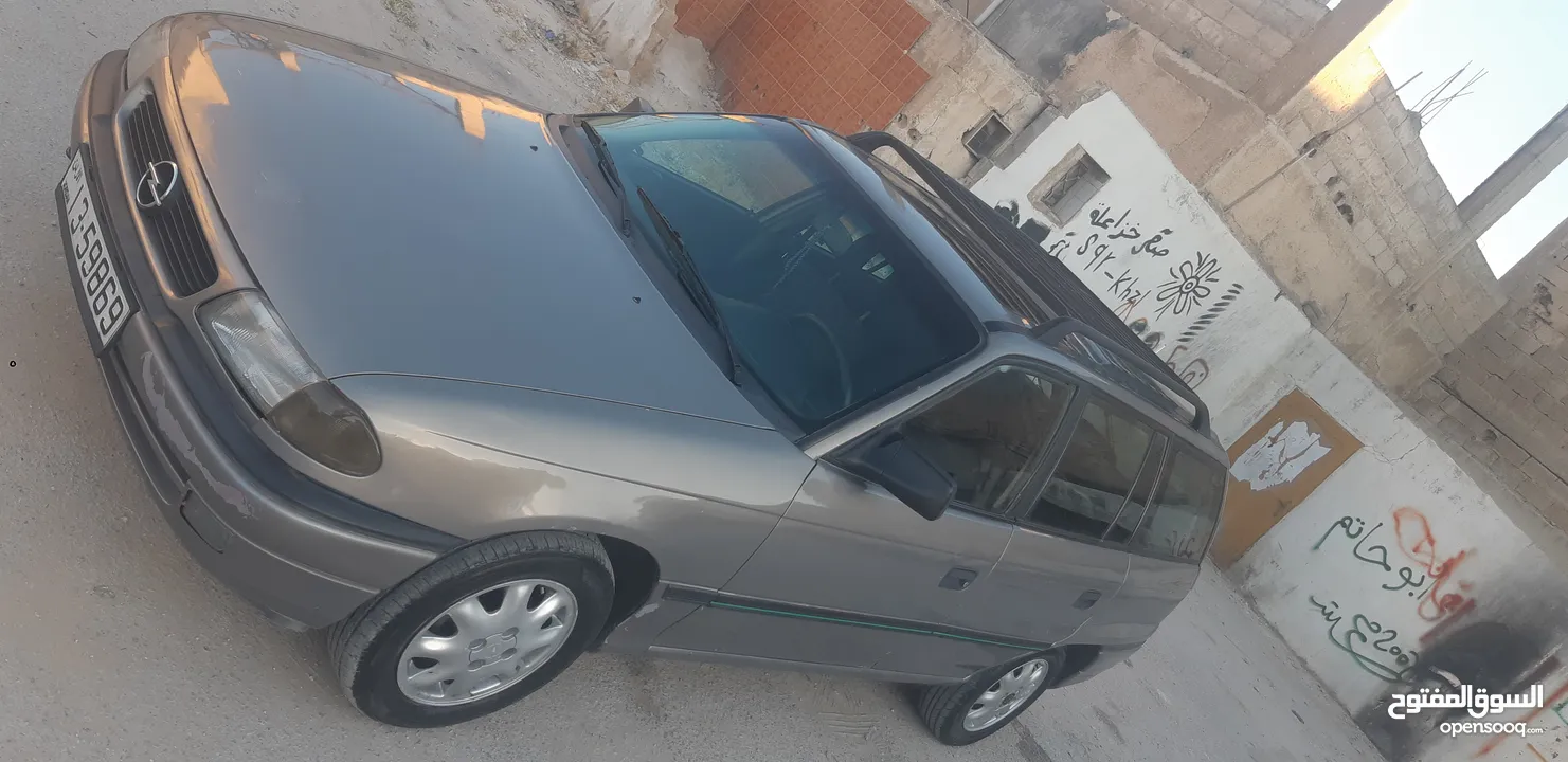 اوبل استرا موديل1993