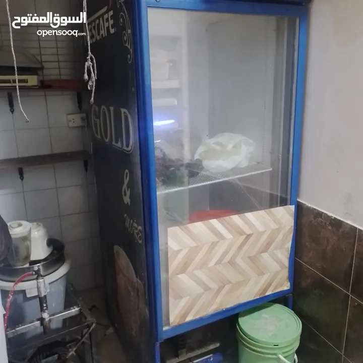 ثلاجة عرض حجم كبير