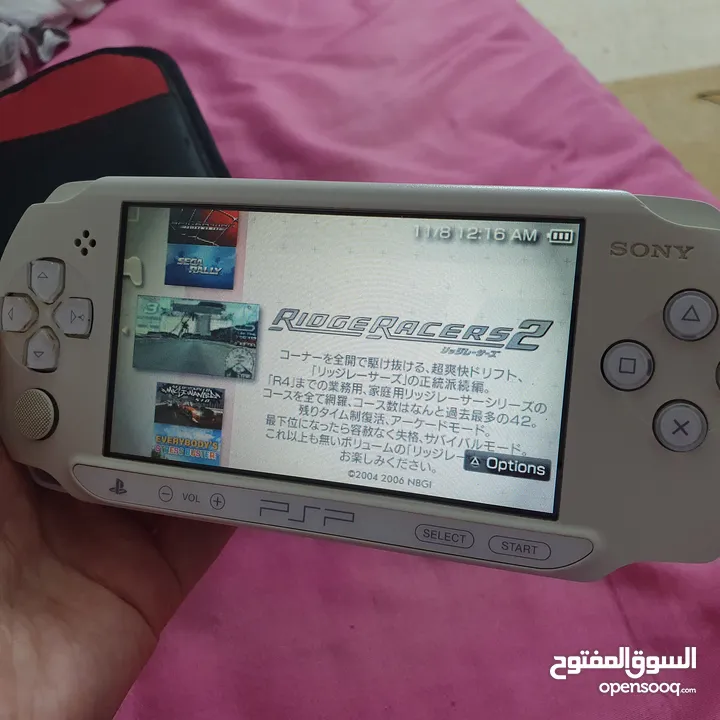 psp، لون أبيض، 16 لعبة و سي دي مجاناً