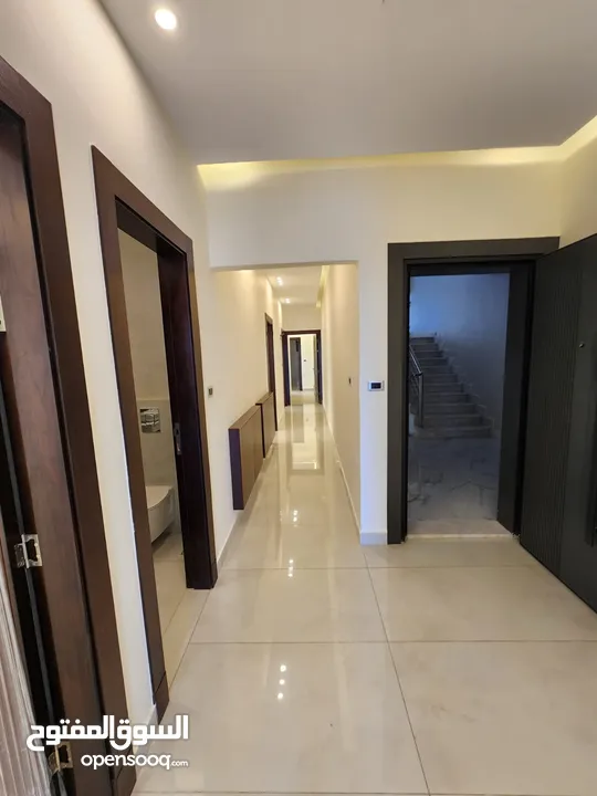 شقة فارغة للبيع في دابوق- REF:14660