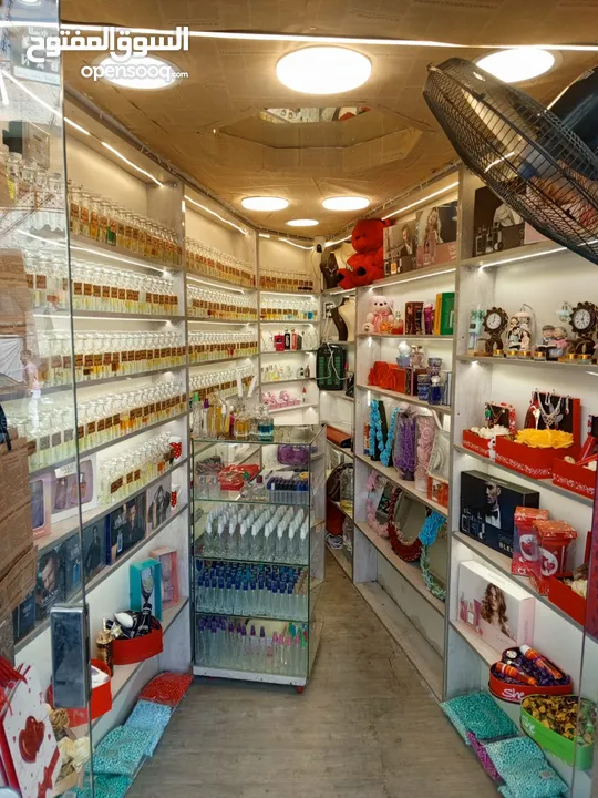 محل عطر اكسسوارات هدايا مكياج للبيع الموقع ماركا الشماليه حي العبد الله اسم المحل رشه حب