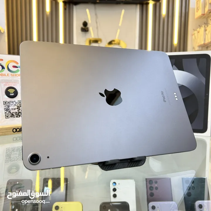 ‎‏IPad Air 5th 64GB 97% wifi used ‎ايباد اير 5 واي فاي ذاكرة 64 جيجا بطارية 97‎%‎  13/07/2024