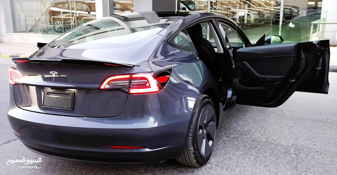 تيسلا 2023 MODEL 3 فحص كامل 4 جــــيــــد 85من86 اوتوسكور +B لون فيراني مميز ممشى قليل بحالة الوكالة