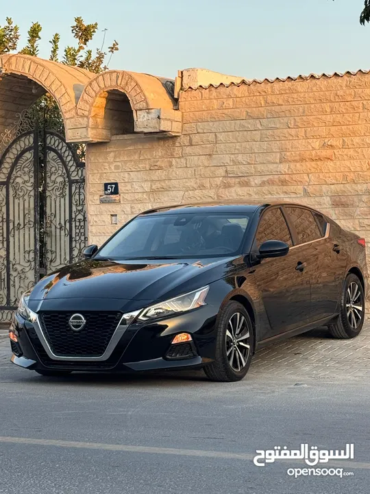 Nissan Altima SV 2021