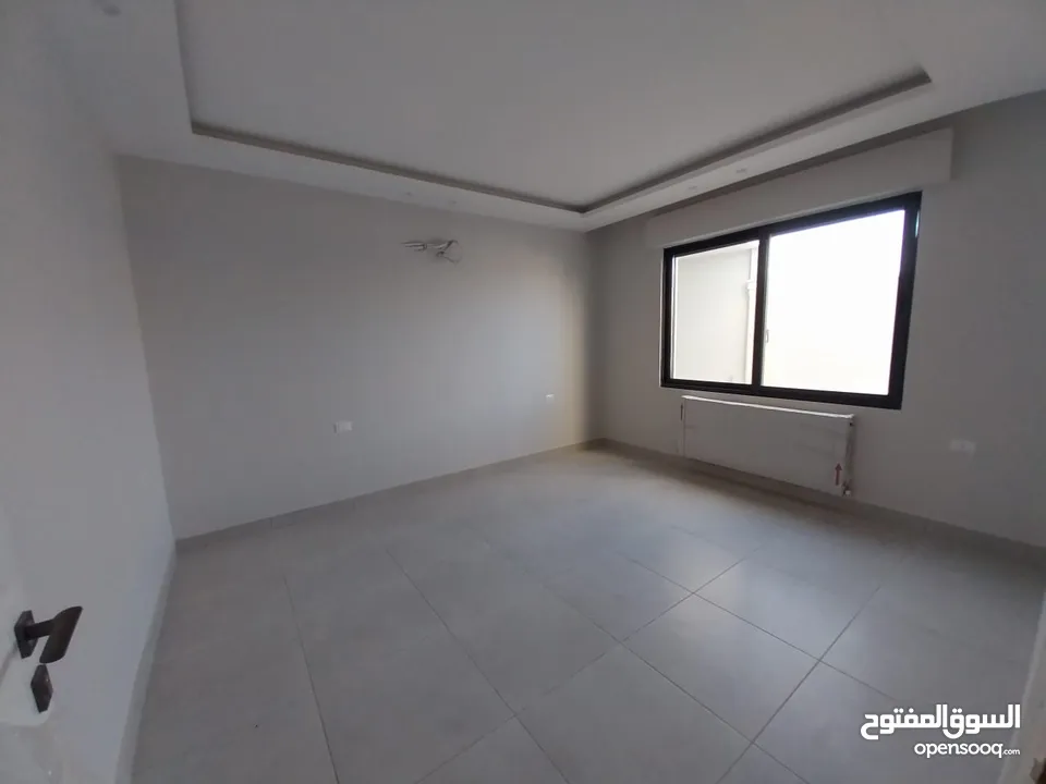 شقة غير مفروشة للبيع ( Property ID : 39050 )