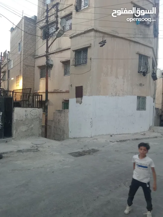 عماره للبيع كوشان مستقل اربع طوابق وتسويه على شارع ودخلتين