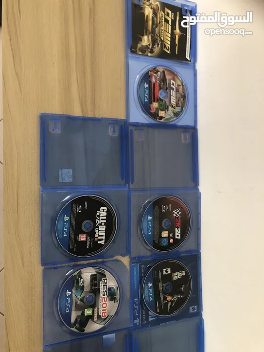 5 اقراص مستعمله ps4 للبيع