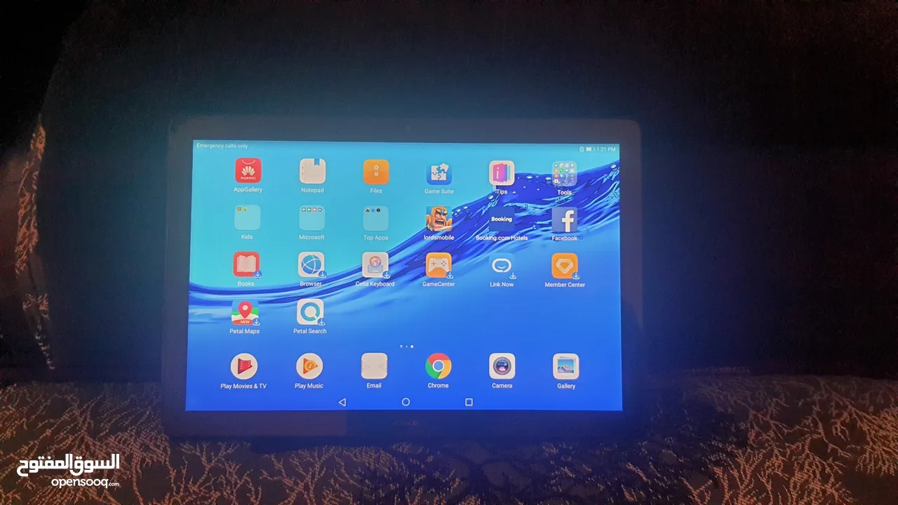 تابلت هواوي بخط   huawei T5 بحالة ممتازة 32 تخزين و 3 رام