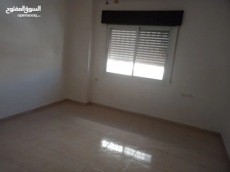 شقة للايجار في ام الشرايط