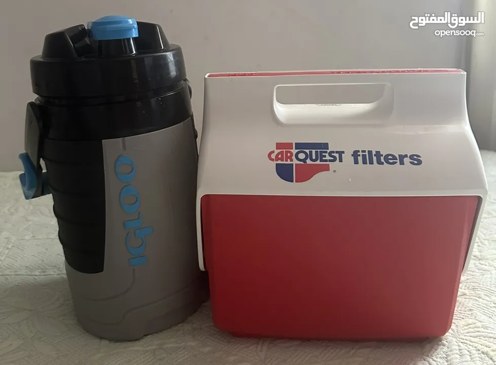 Igloo water container and food container lunch box  اغلو بوكس مع مطرة مي