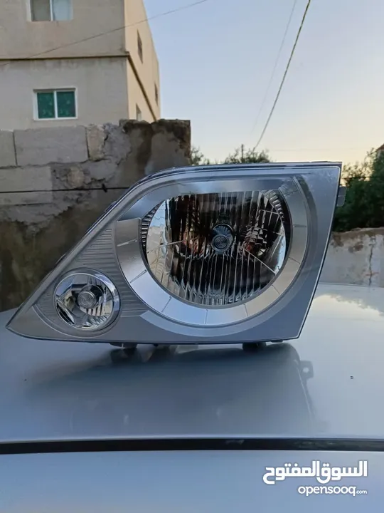 ضوء امامي هونداي كونتي باص للبيع وكاله ولا خدش جهة السائقاليسار