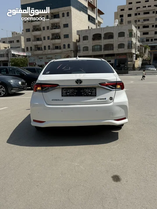 تويوتا كارولا ترخيص 2022 محرك 1800 هايبرد