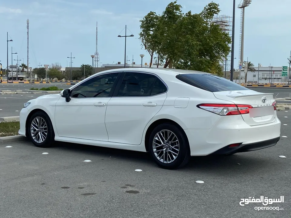 2018 Toyota camry LE 1 owner 38000 km only