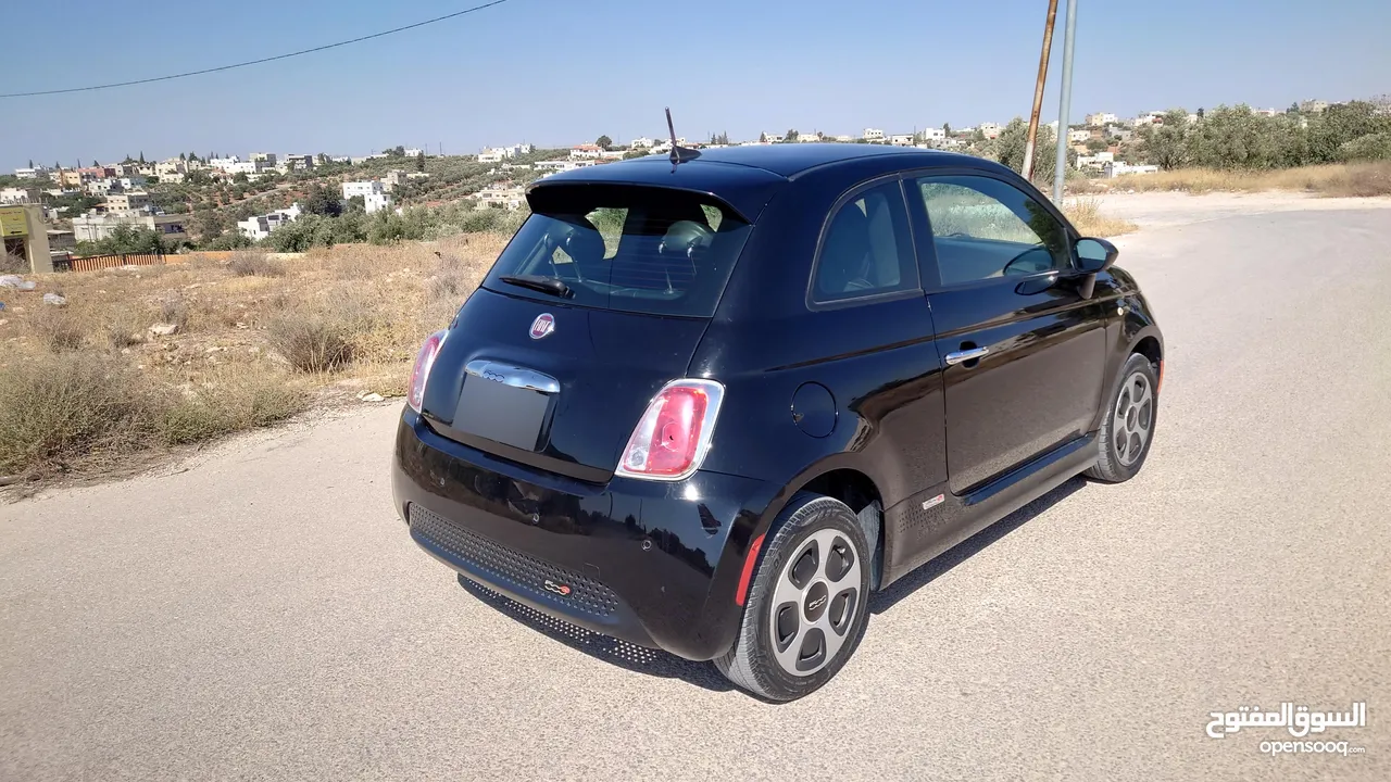 فيات 500e موديل 2017 لون اسود