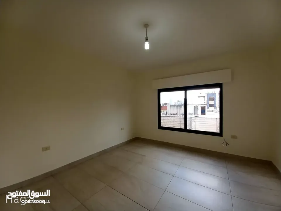 شقة غير مفروشة للإيجار 230م2 ( Property 18485 ) سنوي فقط