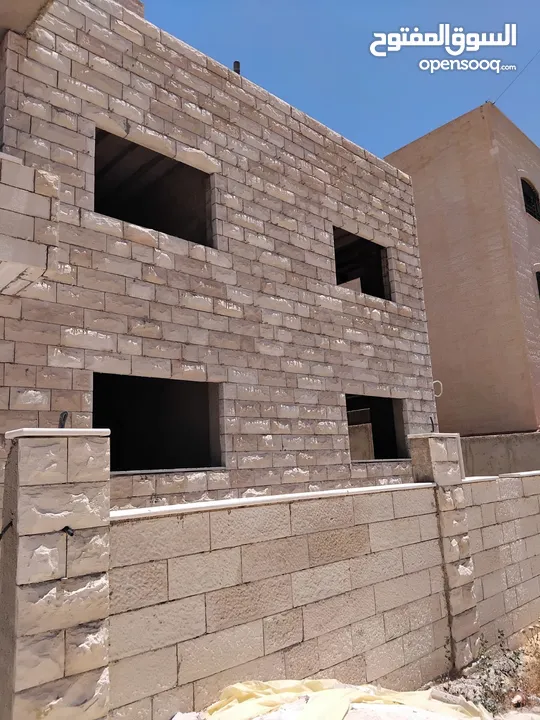 منزل مستقل طابقين عظم للبيع بسعر مغري
