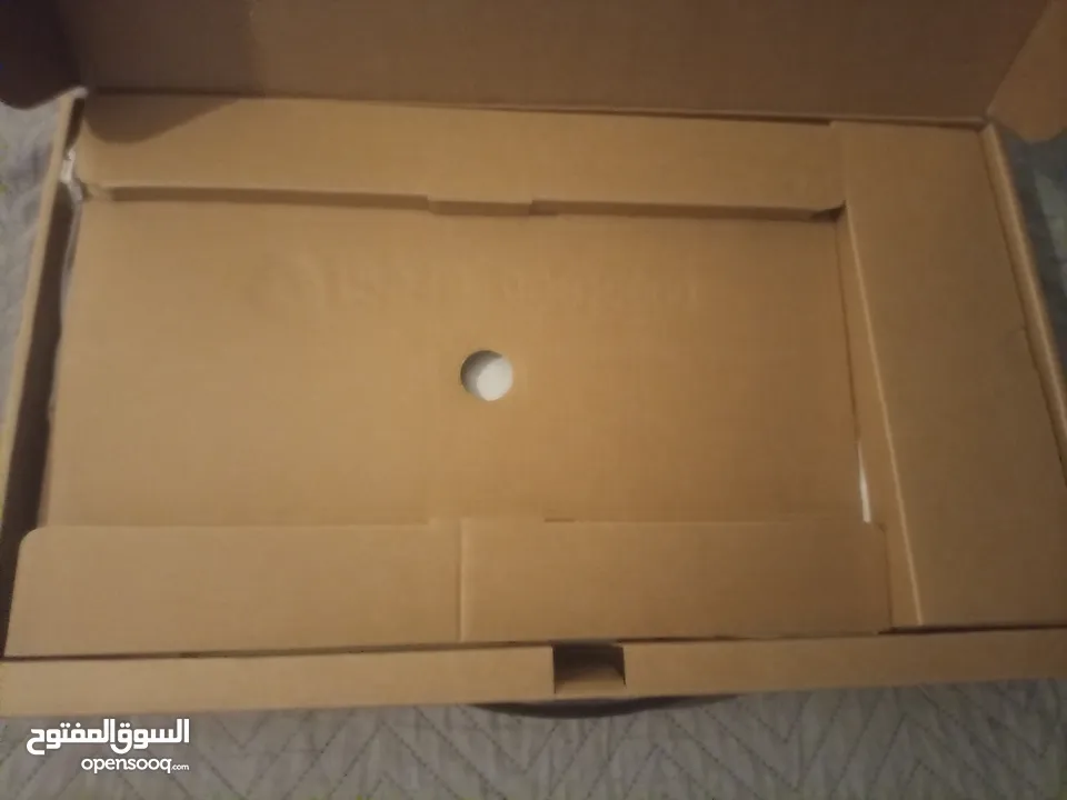 لاب توب مستعمل 5 اشهر ASUS Vivobook شبه جديد مع كرتونتو و شاحنو الأصلي