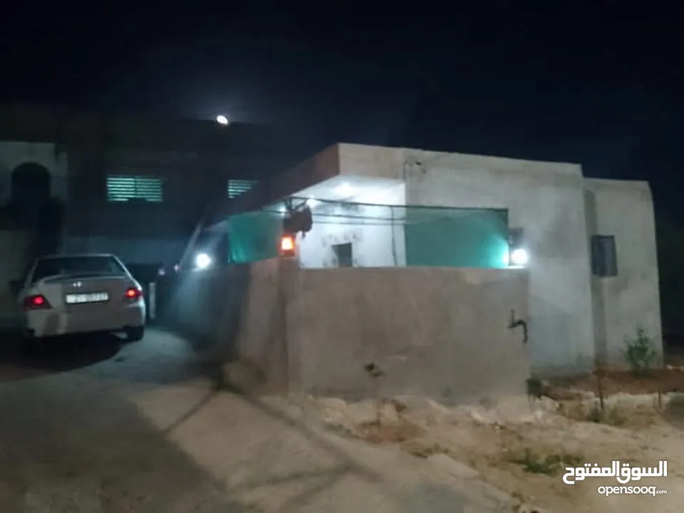 " إعلان مميز !! سعر حصري من المالك مباشرة  !! للبيع - دونم أرض مفروز ومستقل، علي