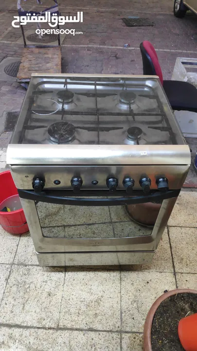 Ariston cooking Range 4 Burner (فرن غاز نظيف)