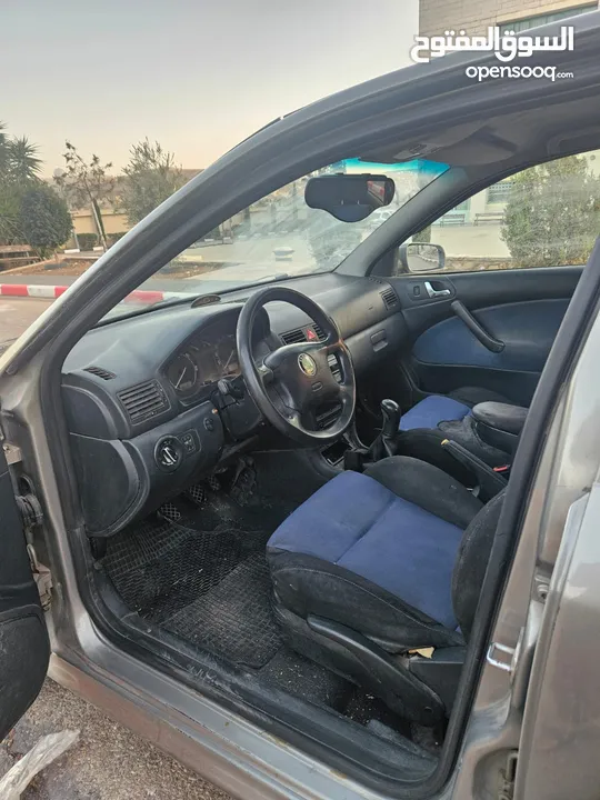 سكودا اوكتافيا 2004