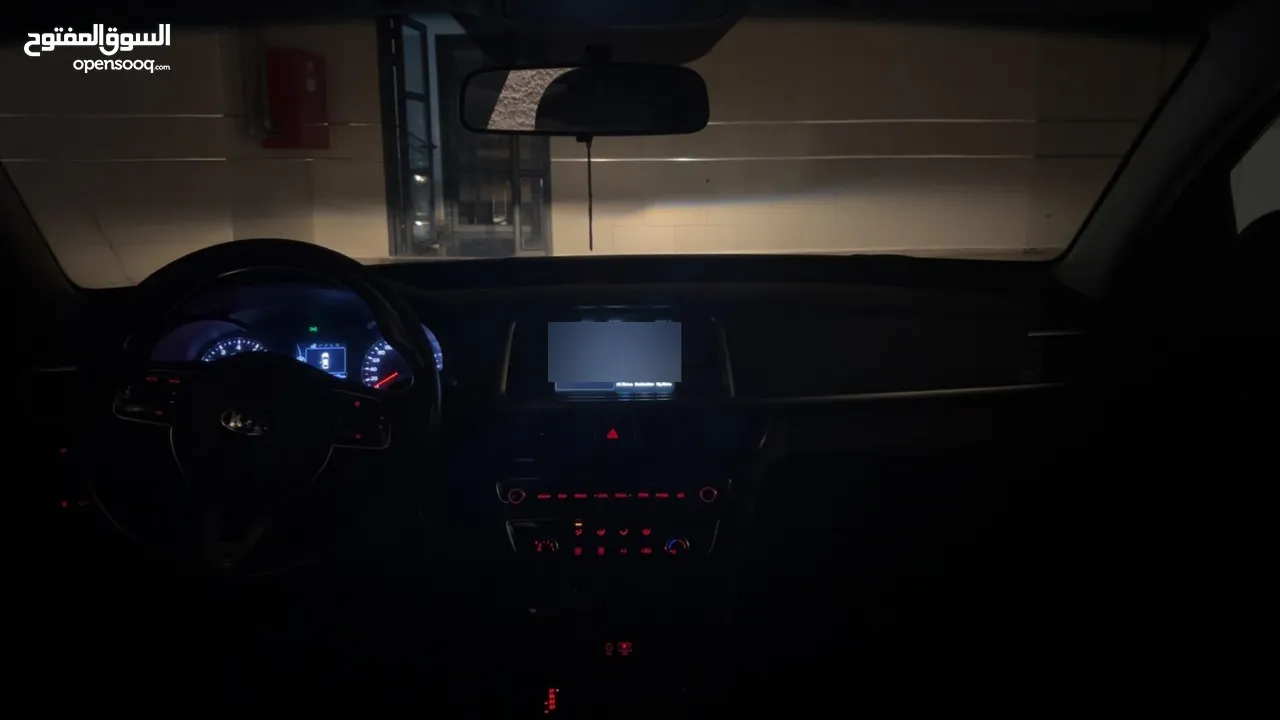 Kia k5 للبيع بلون اسود مميز وفحص مميز ، يد اولى!