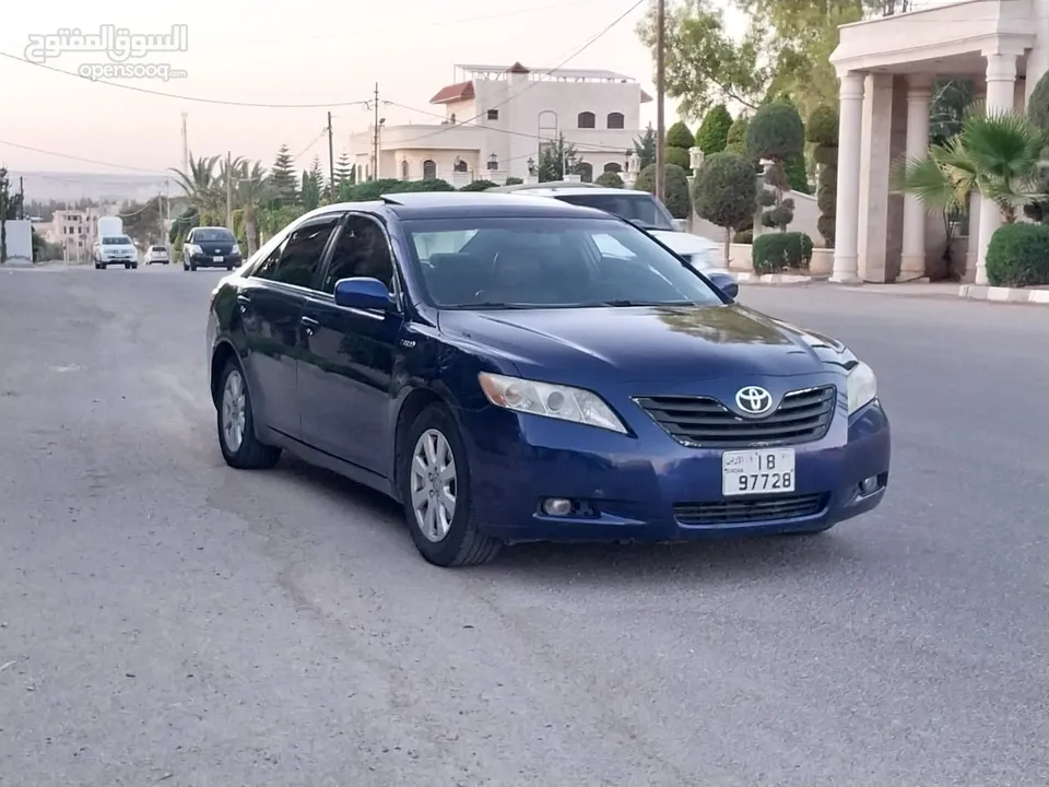 تيوتا كامري لون كحلي مميز فحص 4 جيد فل الفل بفتحه بسعر مغري قابل للبدل