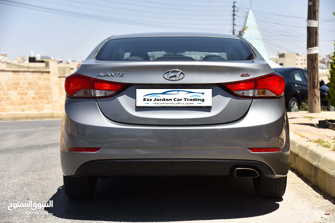 هيونداي افانتي بحالة ممتازة Hyundai Avante 2015