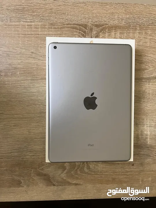 Apple I Pad Renewed in Mint Condition