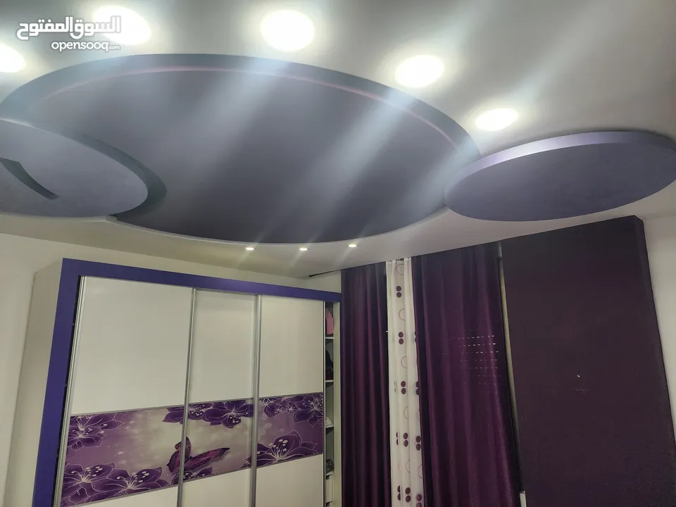 شقة مميزة للبيع مع الأثاث