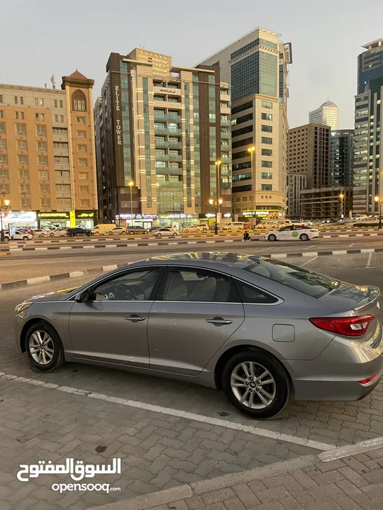 Hyundai Sonata 2016 SE in sharjah  هيونداي سوناتا 2016  2400 سي سي لون فضي حالة ممتازة تواجد شارقة