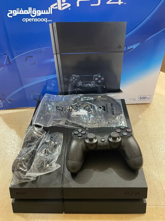بلي ستيشن فور فات PlayStation 4 مع كامل ملحقاته