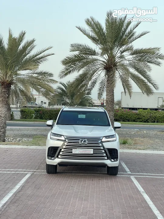 لكزس الدفع الرباعي LX600 2024