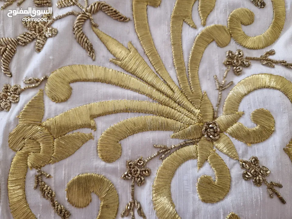 Embroidered Indian silk centre table cover 98x98cm شرشف طاولة تطريز هندي على حرير