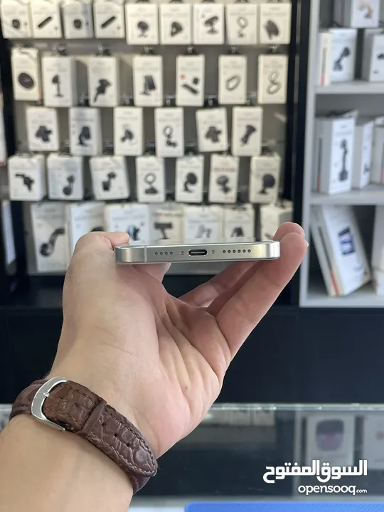 Iphone16promax white 512 gb للبيع