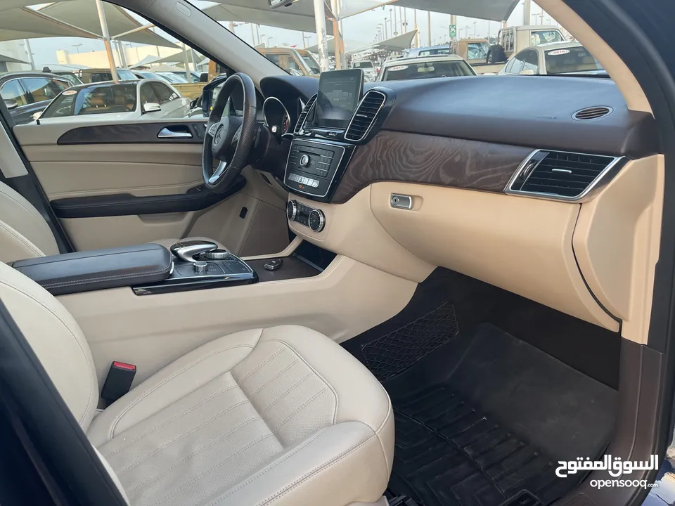 Mercedes GLE 400 _American_2019_Excellent Condition _Full option