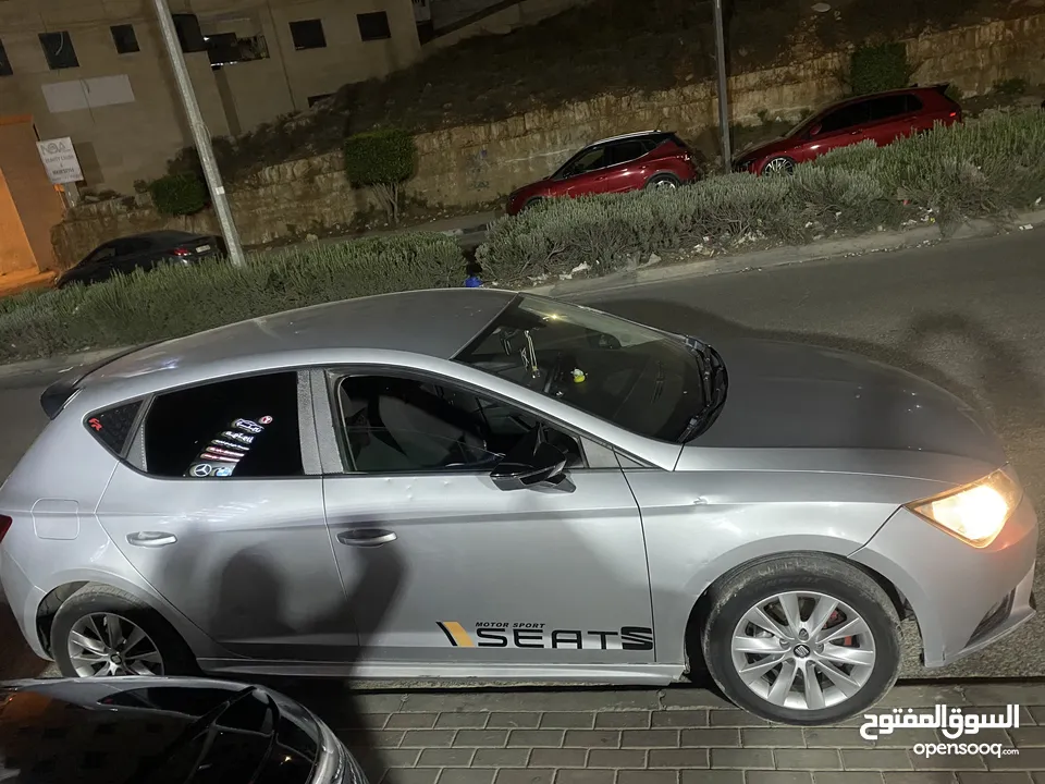 سيات ليون 2015 للبيع