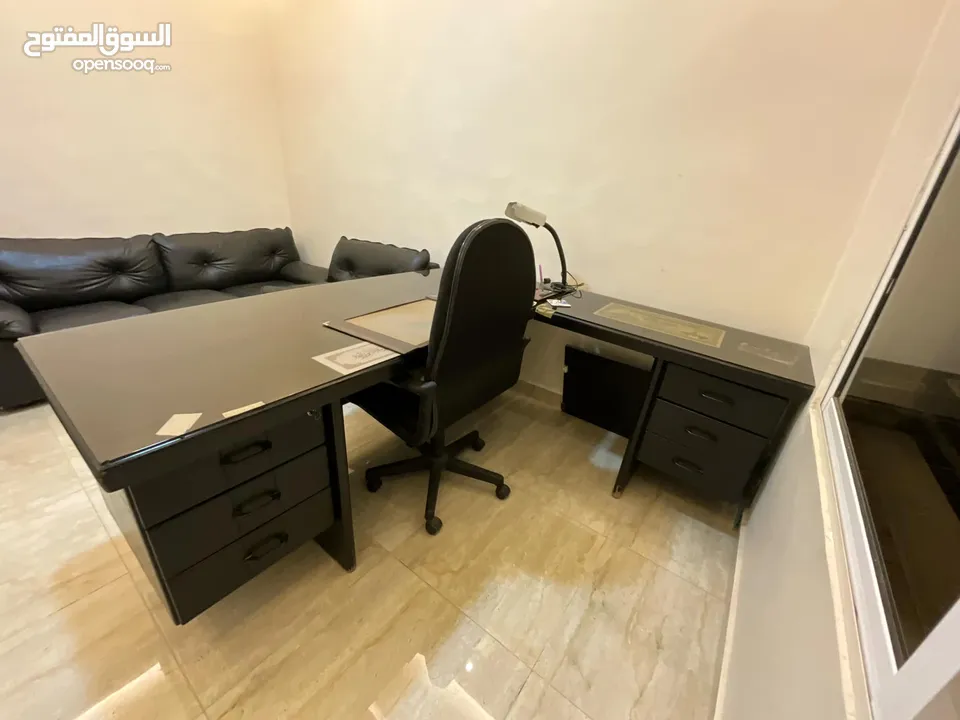 اثاث مكتبي فاخر للبيع
