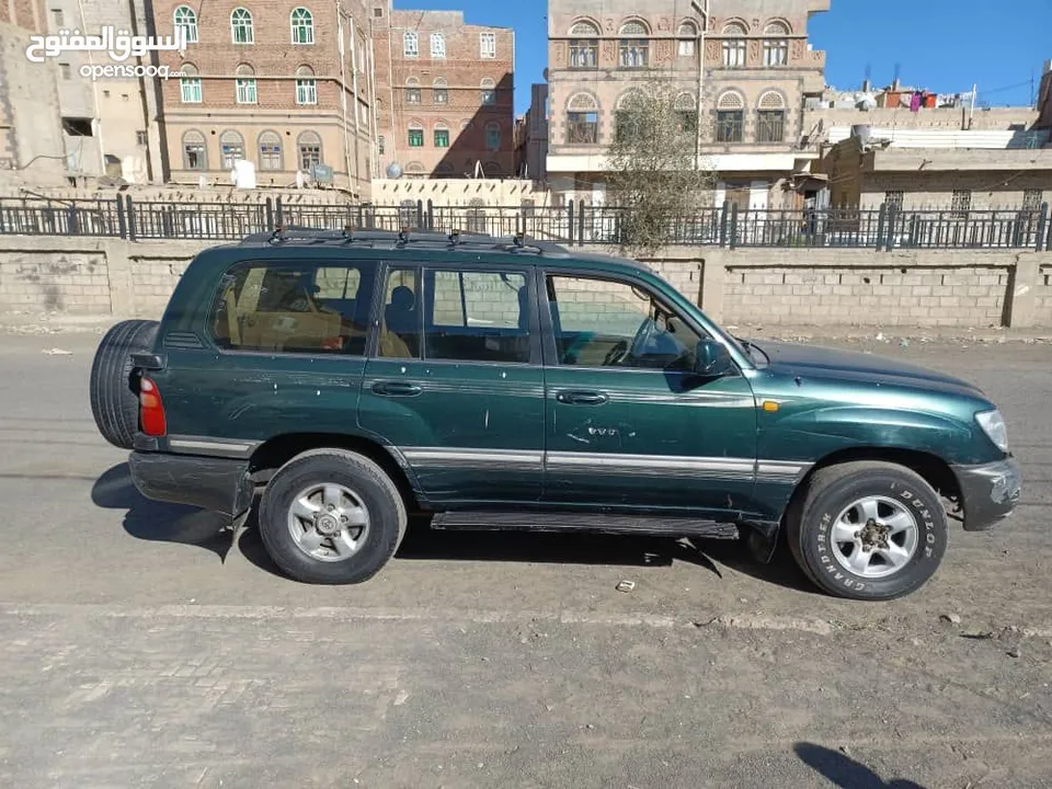 صالون 2000 V8 اتماتيك