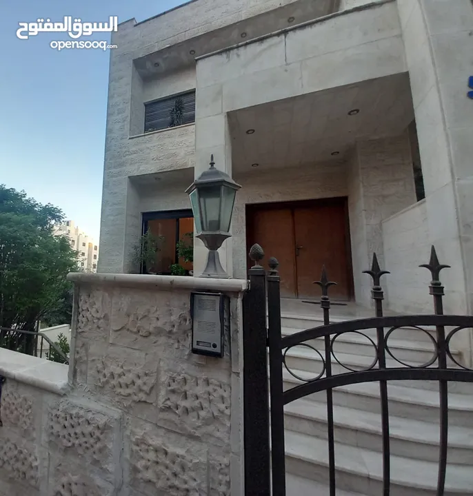شقة أرضية للبيع عمان دابوق حي الرحمانية