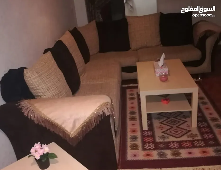 طقم كورنر مستعمل بحالة جيدة جدا