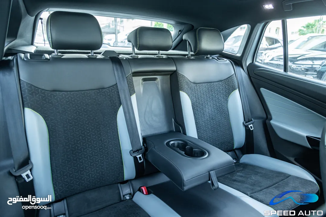 Volkswagen ID.4 X Pro 2022  السيارة مميزة جدا و بحالة ممتازة جدا    السيارة تقطع 570 كم بالشحنة