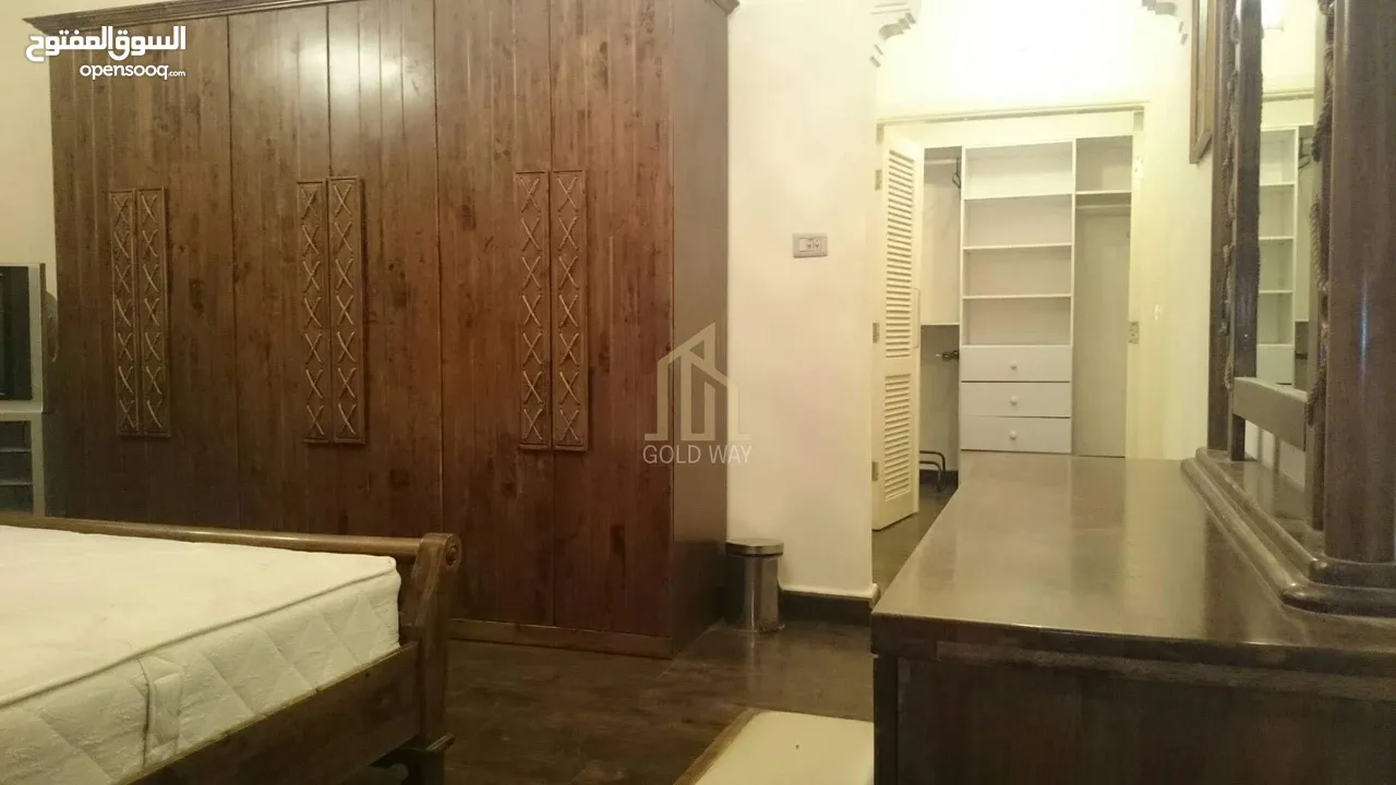 في أرقى مناطق الشميساني تملك شقة تسويه 307م مع حديقة 300م بسعر مميز / ref 9504