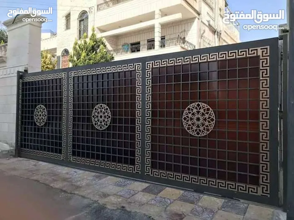 فني حداده لكافه اعمال الحداده والديكور وكافه اعمال الصيانه