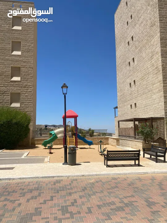 Beautiful 3 bedroom 2.5 bathrooms apartment