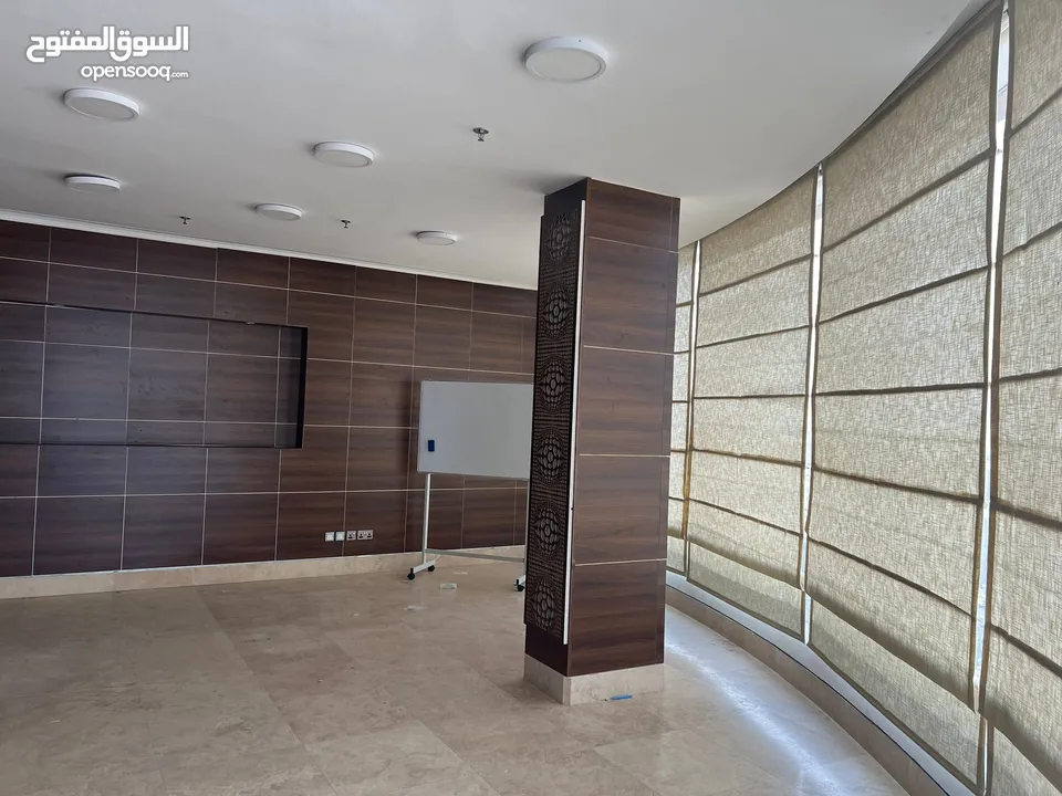 للايجار مكتب فخم فى الشرق مساحة 358 م sea view For Rent Office in Al- Sharq Kuwait city