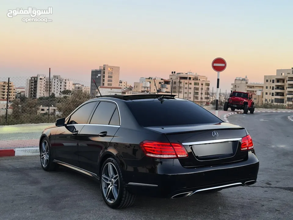 Mercedes Benz E200 / W212  فل إضافات مع بانوراما / صالون جلد بني عداد حقيقي 102,000 K.M / فحص نخب