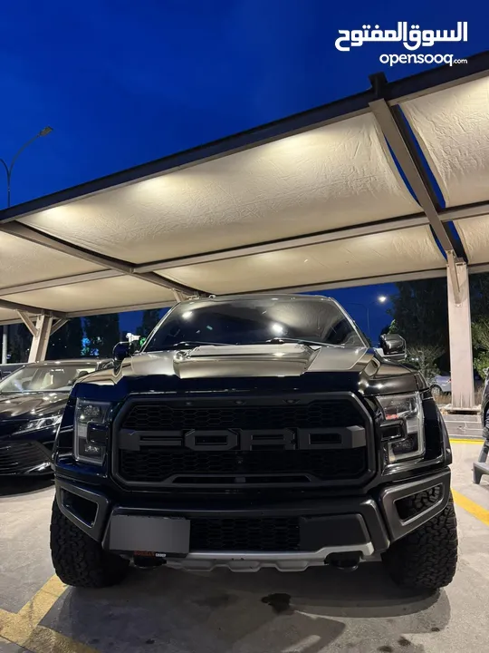 Ford F150 raptor 2018 clean Tittle color black 3.500cc v6 twin turbo eco boost super cab .