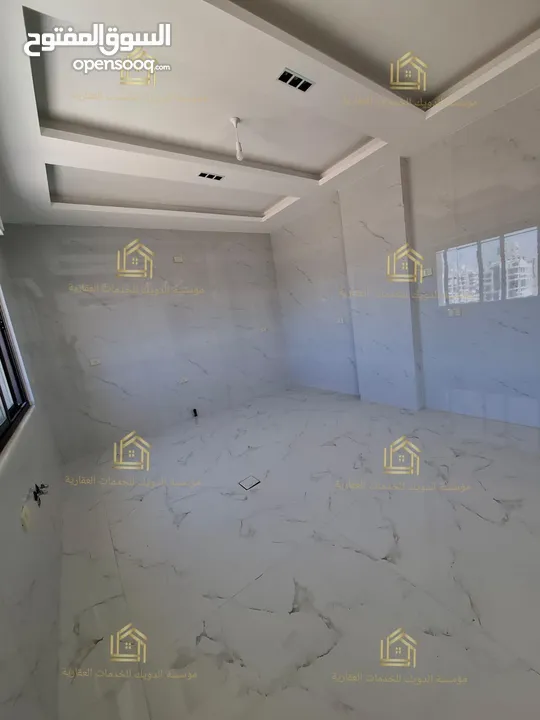 شقة جديدة - لم تسكن - خلدا - 4نوم 2ماستر - 240م - بلكونتين بإطلالــــه مميزة - قرب الخدمات العامة