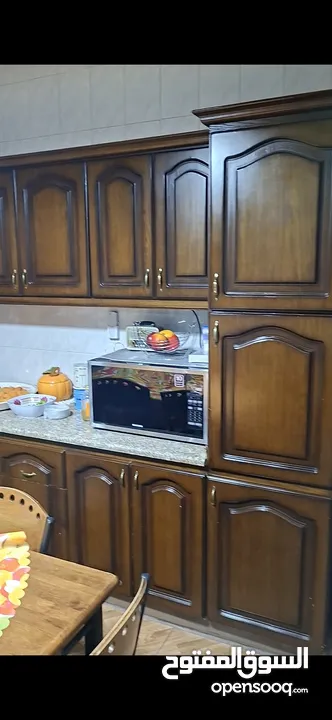 مطبخ خشب بلوط مستعمل نظيف جدا