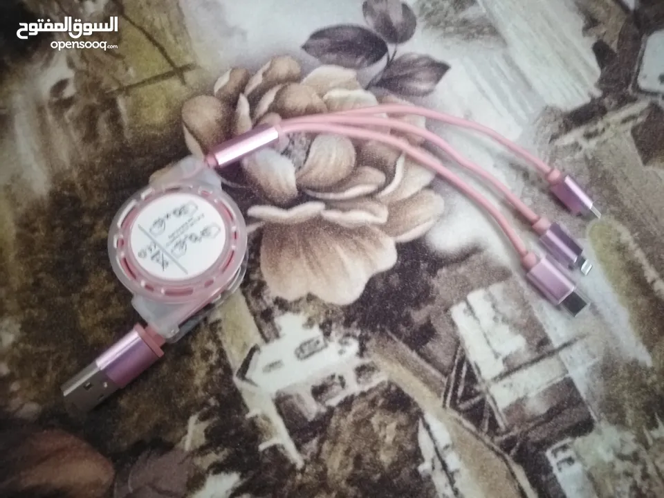 متفرقات و نثريات و إكسسوارات جديدة بحال الوكالة للبيع